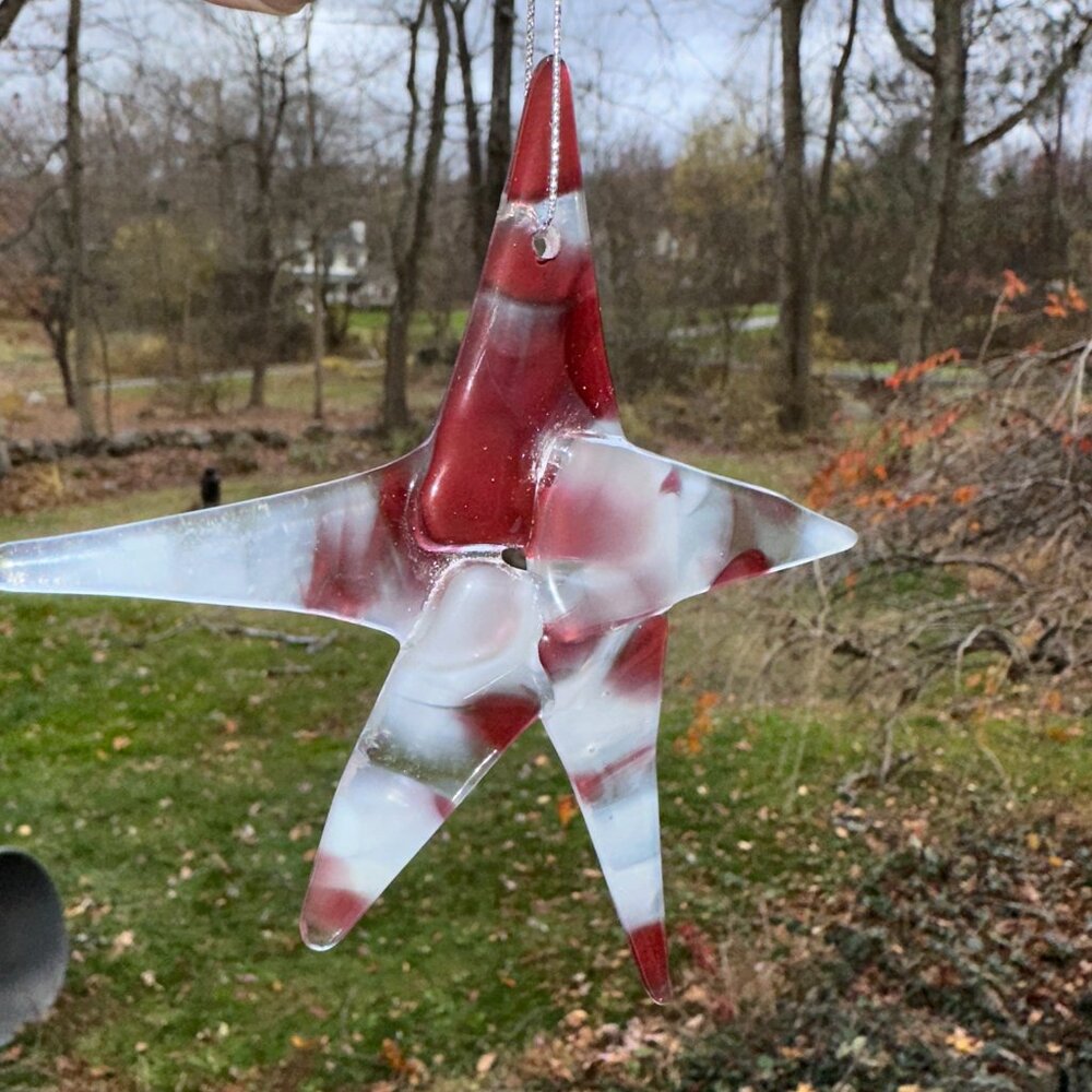#2016 STAR MULTI COLOR 5 POINT ORNAMENT RED & WHITE FUSED SUN CATCHER - Picture 7 of 11